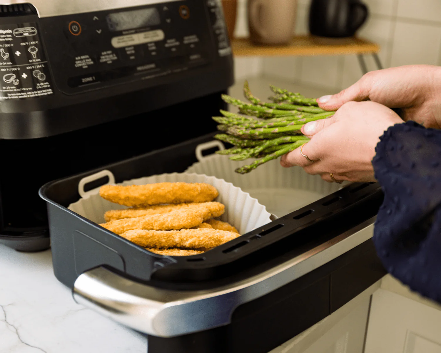 Récipient antiadhésif en silicone pour air fryer - Image 3
